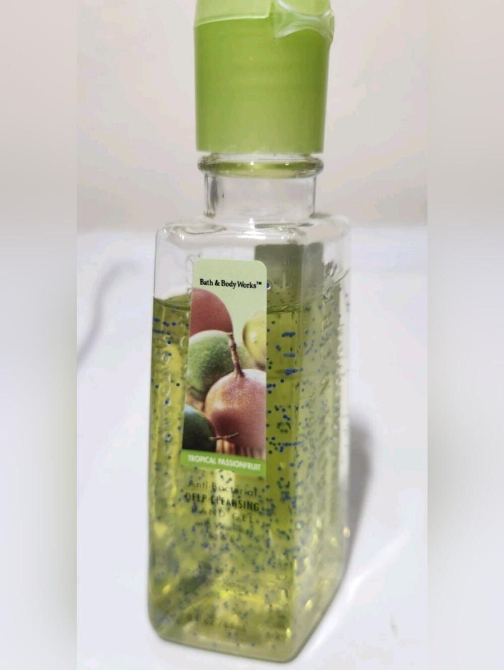 Bath & Body Works Tropical Passionfruit Anti-Bacterial Deep Cleansing Hand Gel